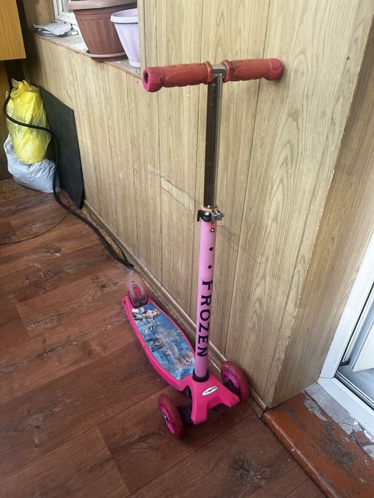 Продам детский самокат
