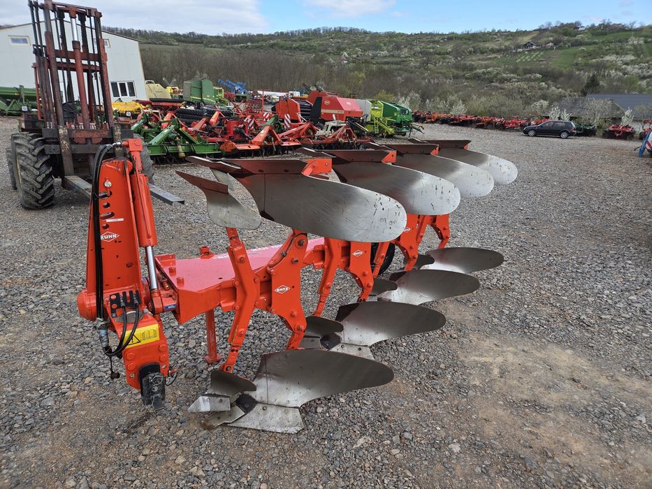 Plug Reversibil Kuhn Master 102- 4 brazde