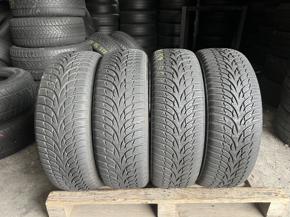 4 anvelope de iarna 195/65/15 Nokian!