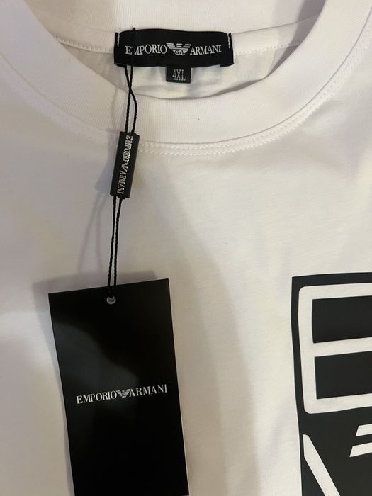 Футболка Armani