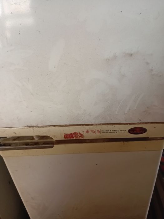 Отдам даром холодильники