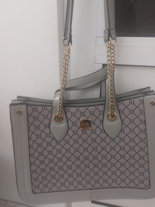 Нова,оригинална чанта на River island,удобна,практична,стилна