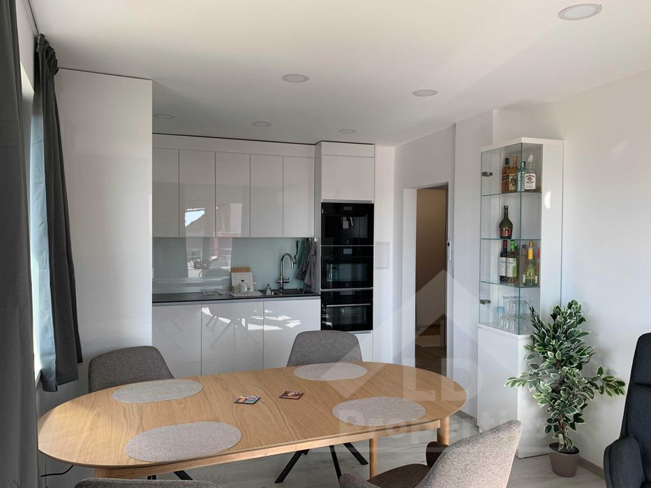 Продава се Тристаен апартамент в Созопол - 89 кв.м за 888 €/кв.м - Снимка #1