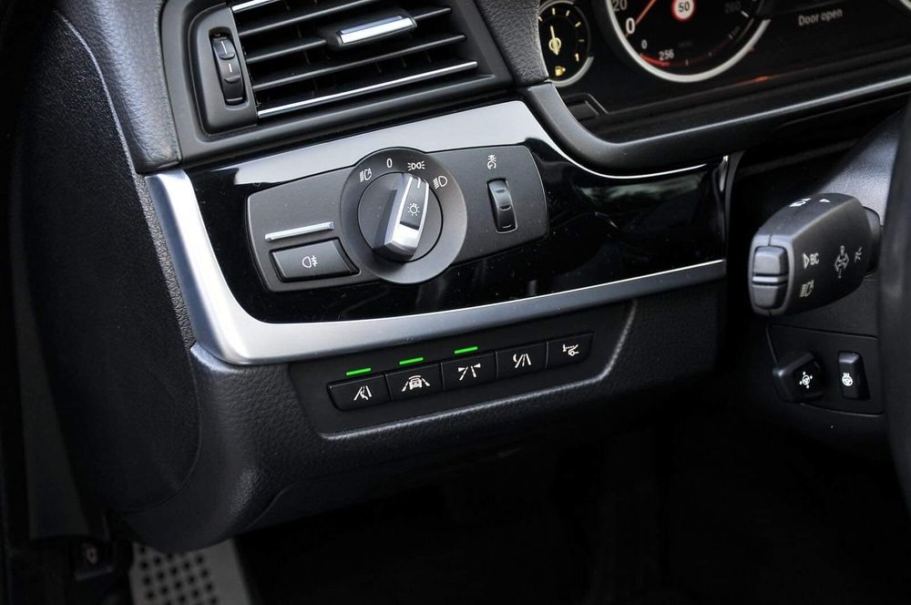 BMW Seria 5 2015 — imagine 1