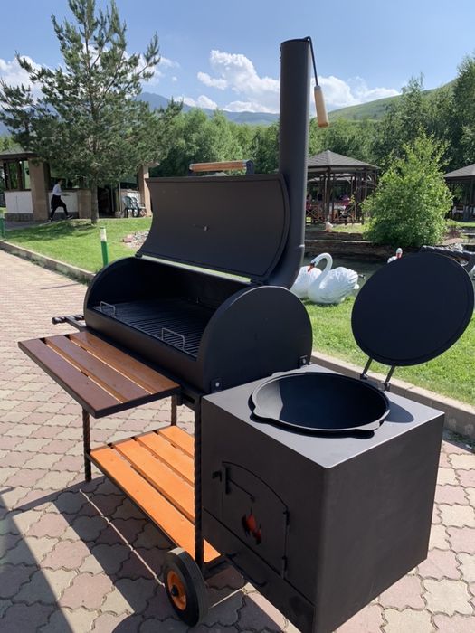 Смокер, грильница, барбекю.