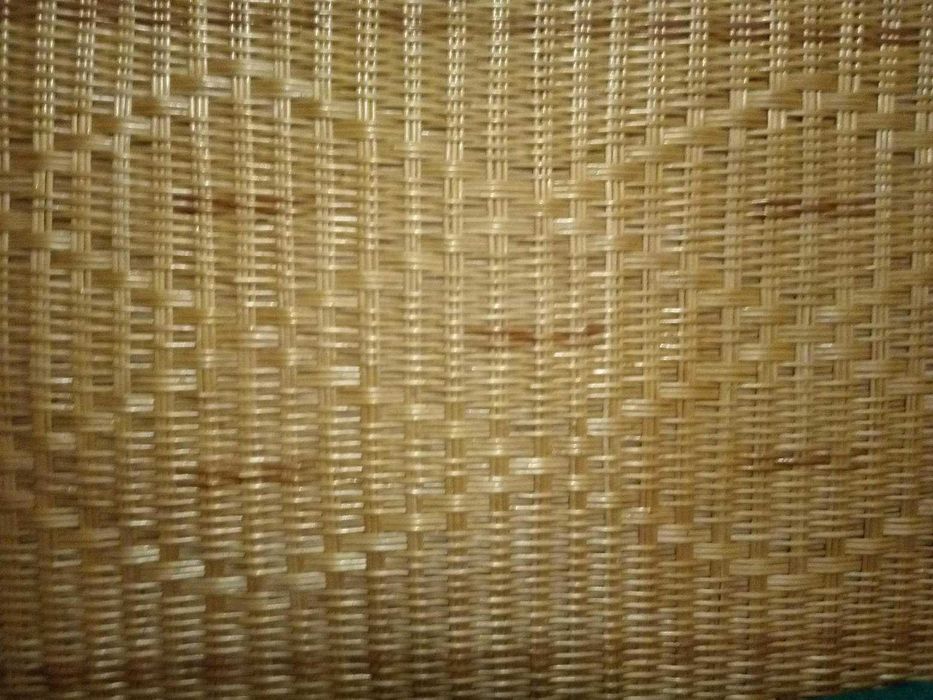 Ръчно оплетени по поръчка пана,кошници,кошове от ракита.Врати,мебели.