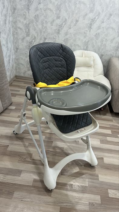 Продам стульчик для кормления