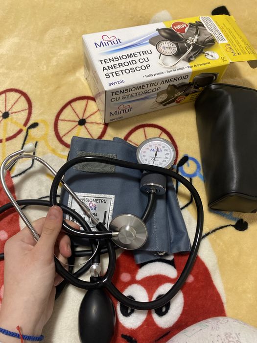 Tensiometru cu stetoscop