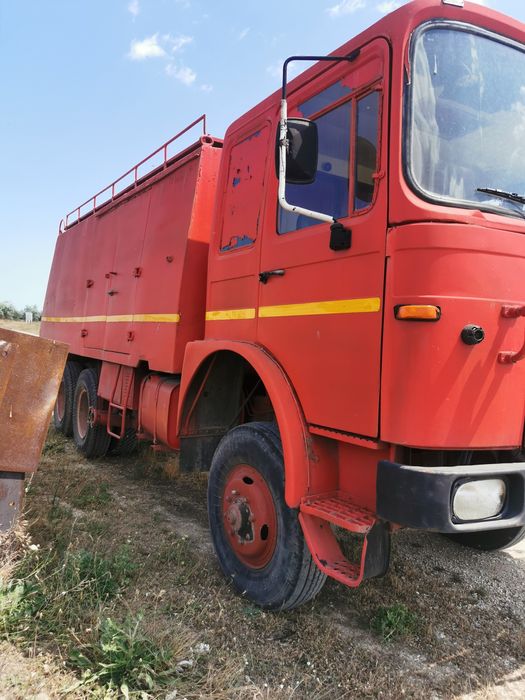 Auto specială pompieri