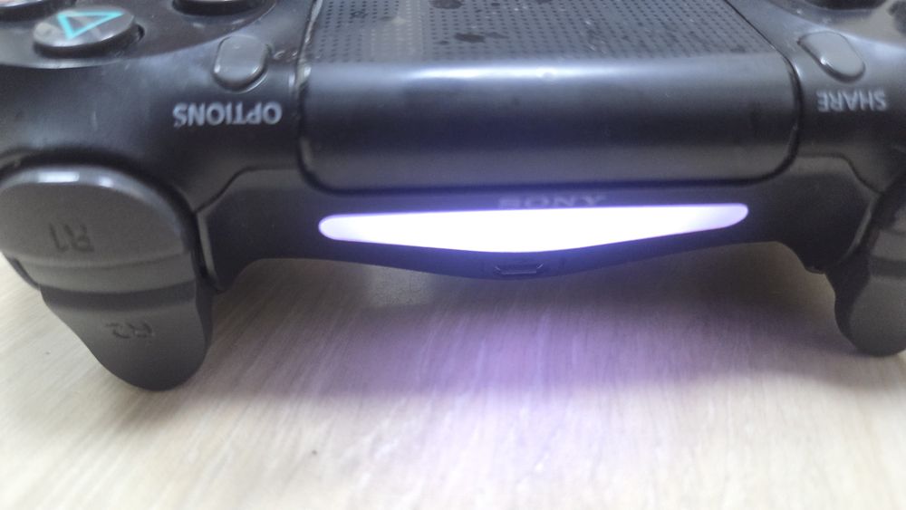 Controller ps4 funcționala