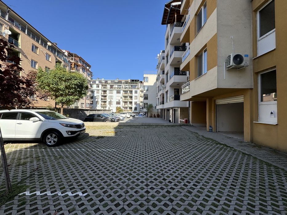 Дава се под наем Гараж / Паркомясто в София, Гоце Делчев - 18 кв.м за 150 € - Снимка #2