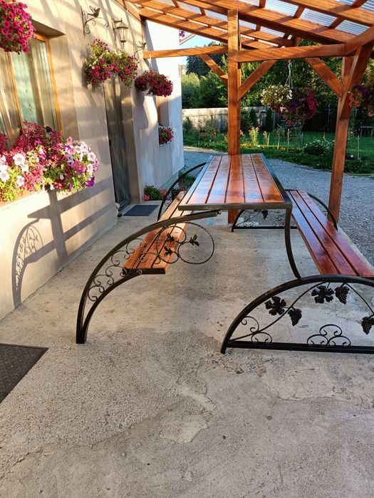 Vând 2 in 1 bancă și masă