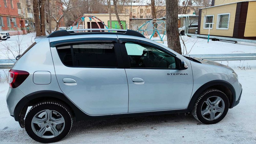 Рено Сандеро Степвей 2021 года выпуска