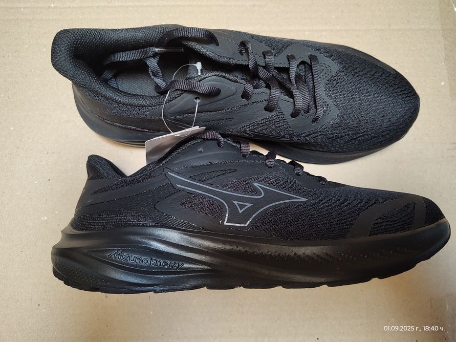 Mizuno Enerzy Runnerz black маратонки