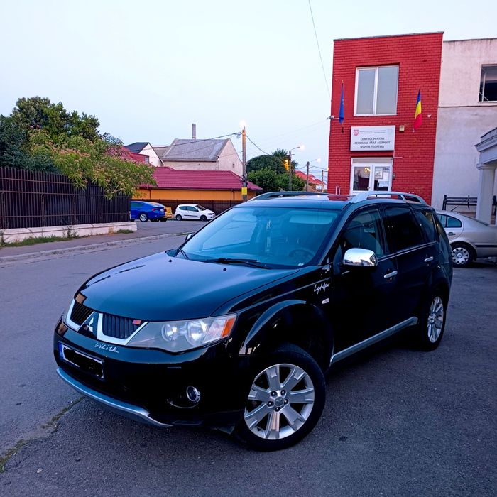 Se vinde Mitsubishi outlander 2 4x4 2.0diesel