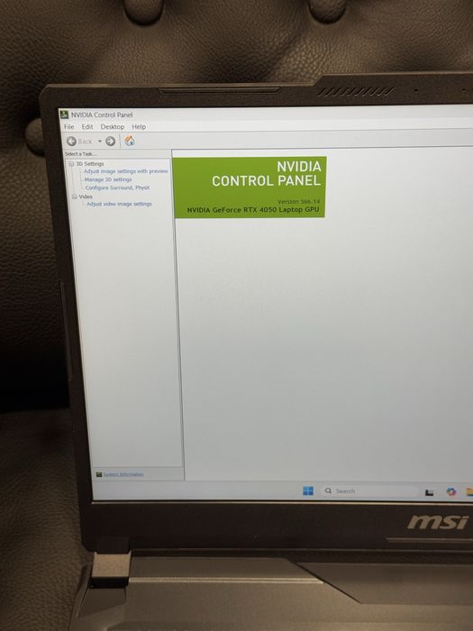 Продавам нов лаптоп MSI Cyborg 15 A13V