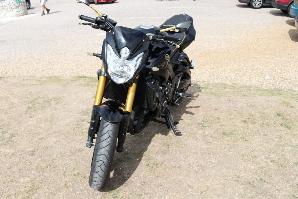 Yamaha fz8  2012