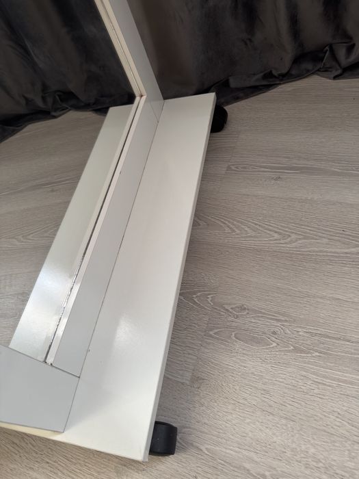 Напольное зеркало на колесах 180×70 см