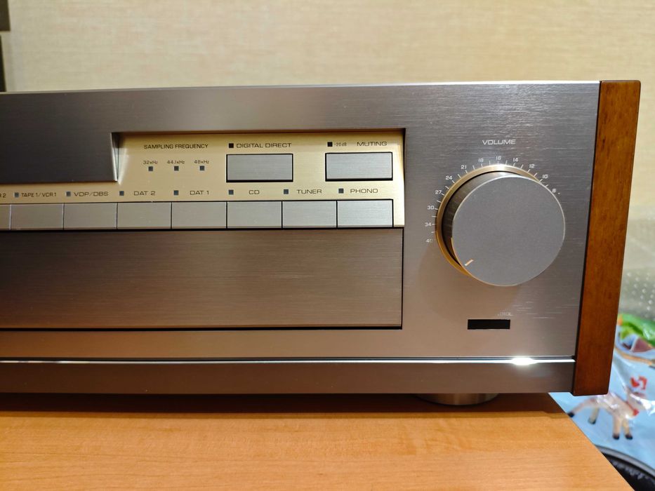 Интегральный усилитель Yamaha AX 2000