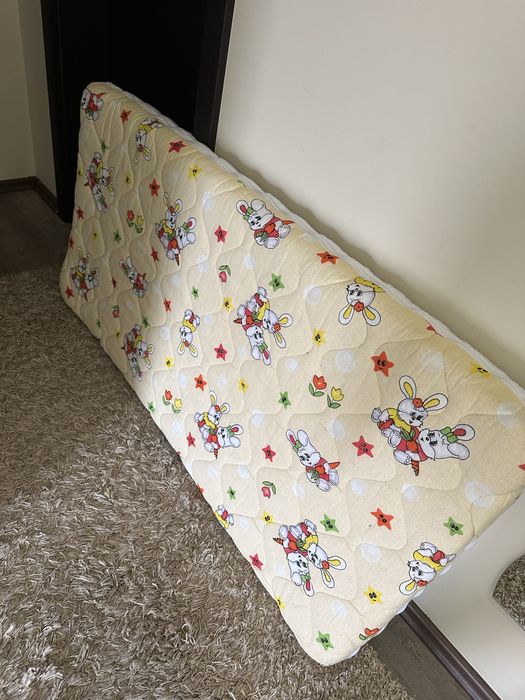 Бебешко креватче с матрак - Много добро състояние