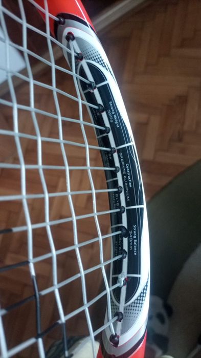 Vând racheta tenis de câmp preț 200 lei
