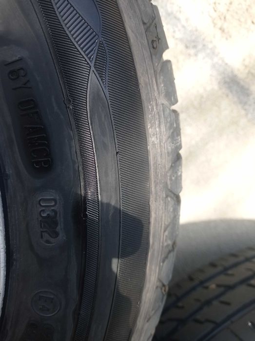 Продавам летни гуми и алуминиеви джанти с размер 175/70 R14