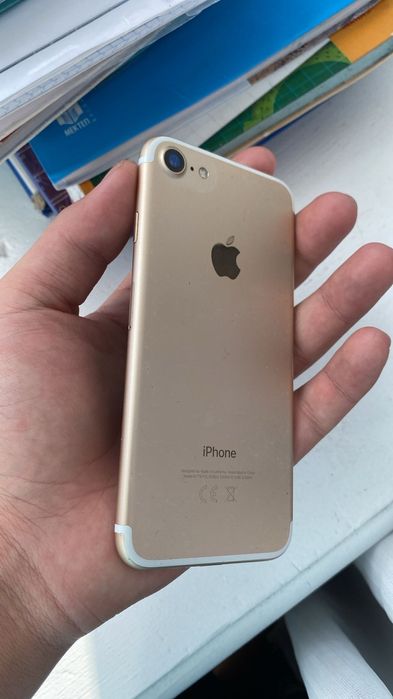 Айфон 7 32 гб ..