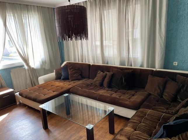 Дава се под наем Етаж от къща в Пловдив, Център - 120 кв.м за 700 € - Снимка #1