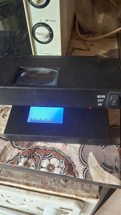 Дедектор за фашиви пари