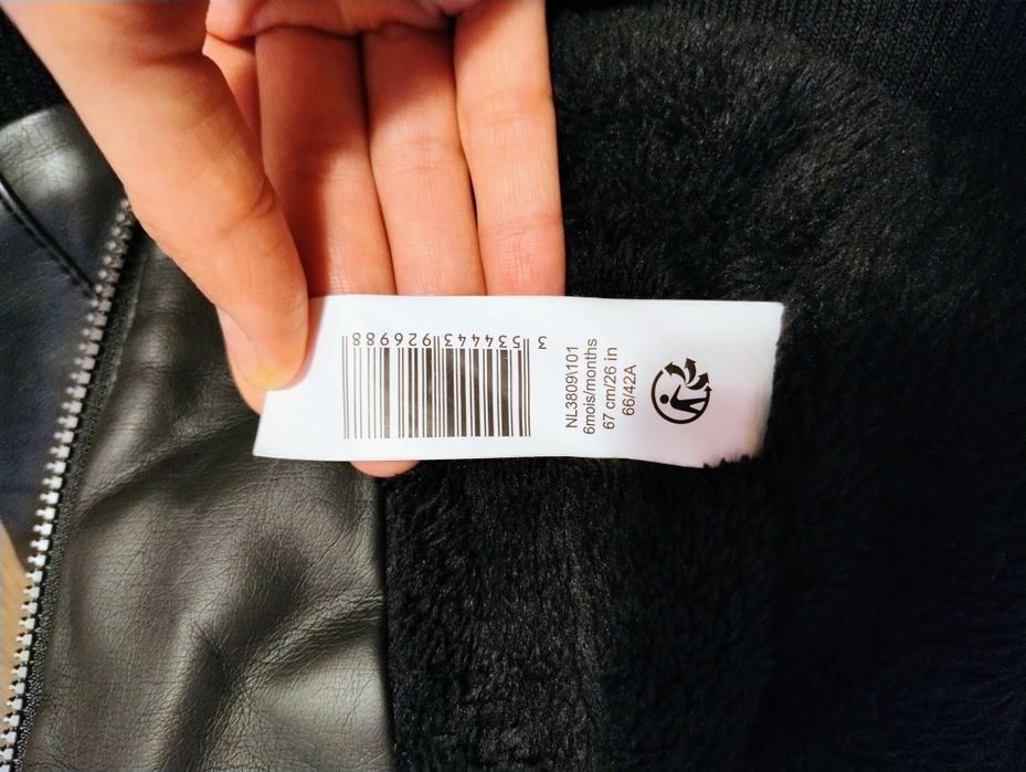 Geaca baietel marime 67 cm, 6 luni impecabila