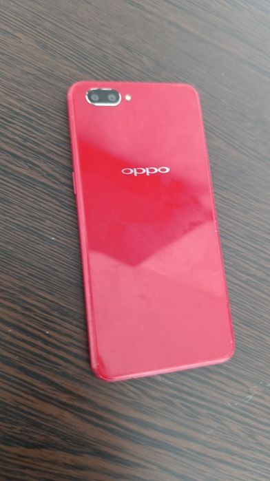 Телефон Oppo б/у