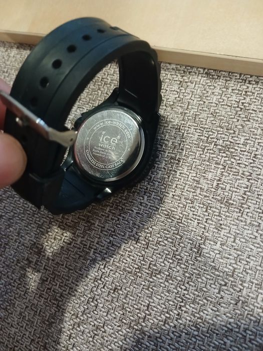 Маркови чесовници работещи