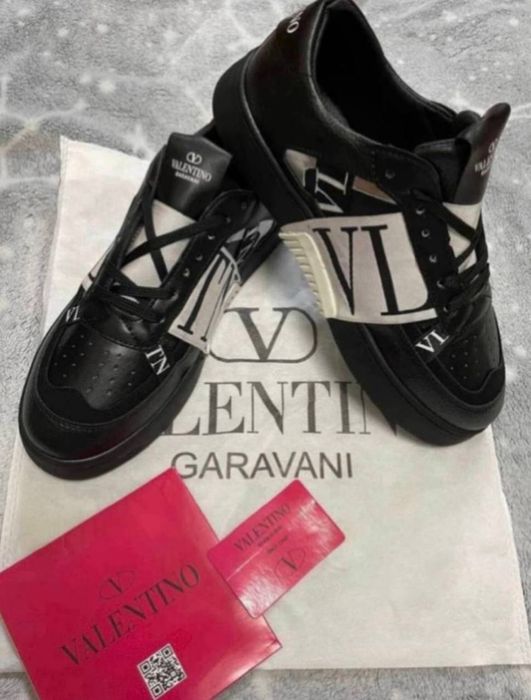 Adidasi barbati Valentino