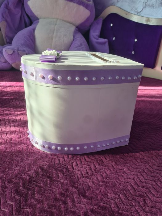 Елегантна кутия за подаръци