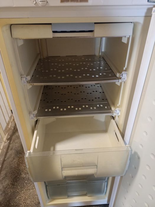 Congelator vertical Arctic