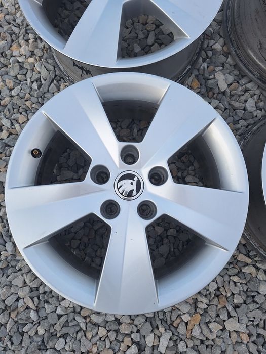 5x112.16цола.6.5j. ET41. Оригинални  Skoda