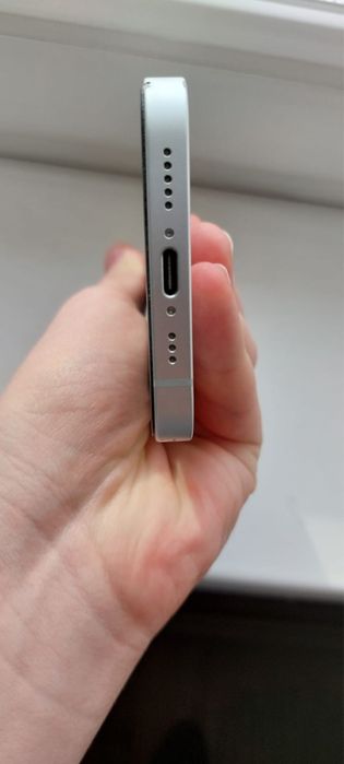 IPhone 16e 128гб обмен