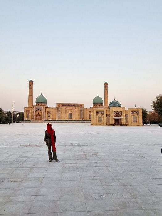 Сертифицированный гид экскурсовод по Ташкенту и Ташобласти.
