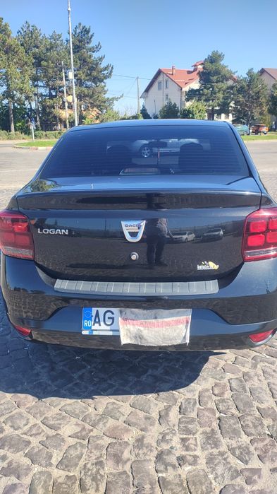 Vând Dacia Logan full 2017 proprietar