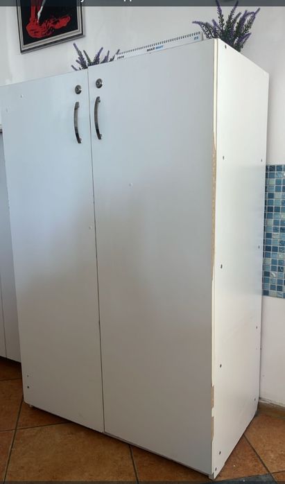 Продам шкаф б/у белый
