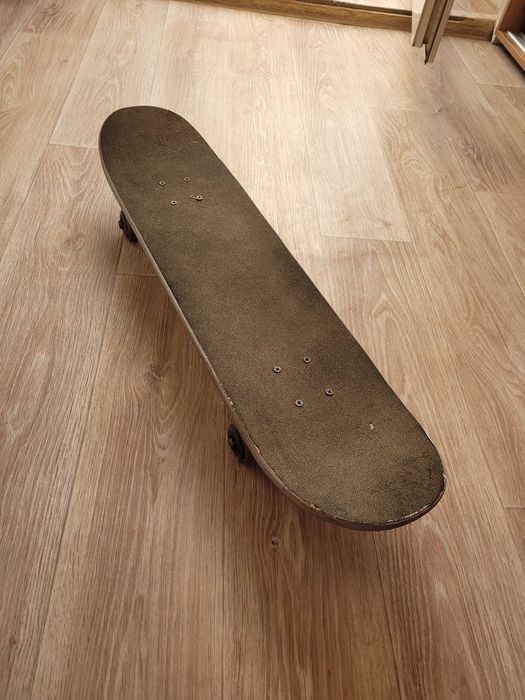 Скейтборд в отличном состоянии