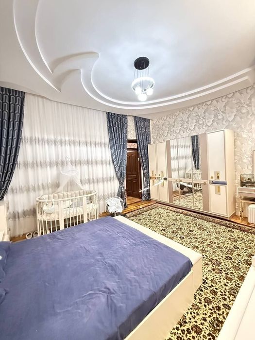 Продаётся дом с большим участком земли