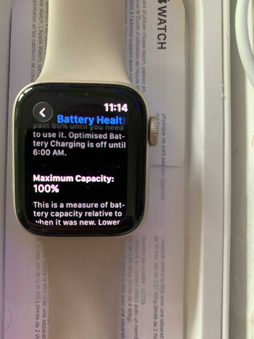 Apple Watch SE  2023 40mm Starlight