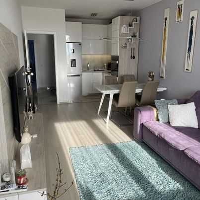 Дава се под наем Двустаен апартамент в София, Дианабад - 76 кв.м за 430 € - Снимка #2