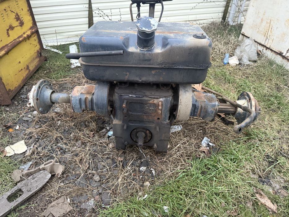 Трактор юмз на части