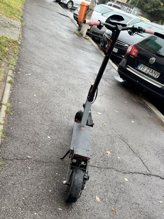 Vand trotineta Kukirin g2 varianta 2025 parfect functionala