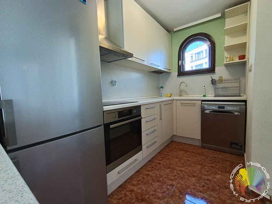 Дава се под наем Тристаен апартамент в Бургас, Лазур - 95 кв.м за 459 € - Снимка #4