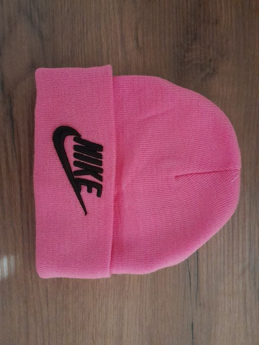Розова дамска шапка - "Nike"
