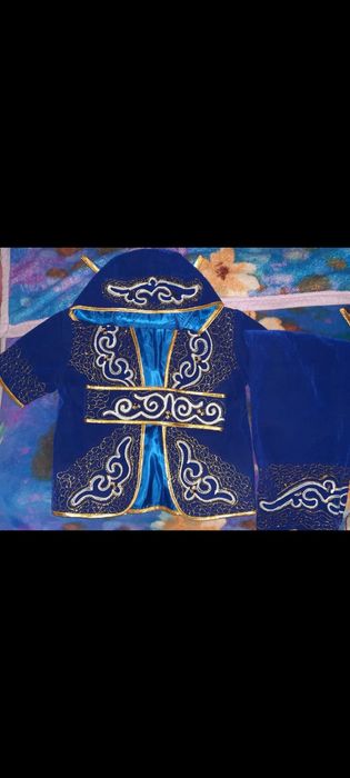 Сдам национальные кастюмы .