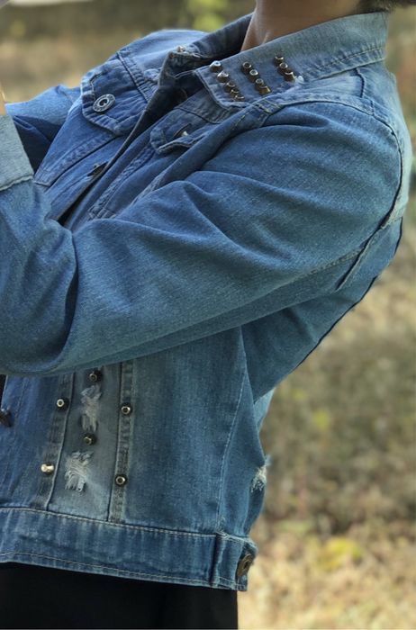 Джинсовая куртка